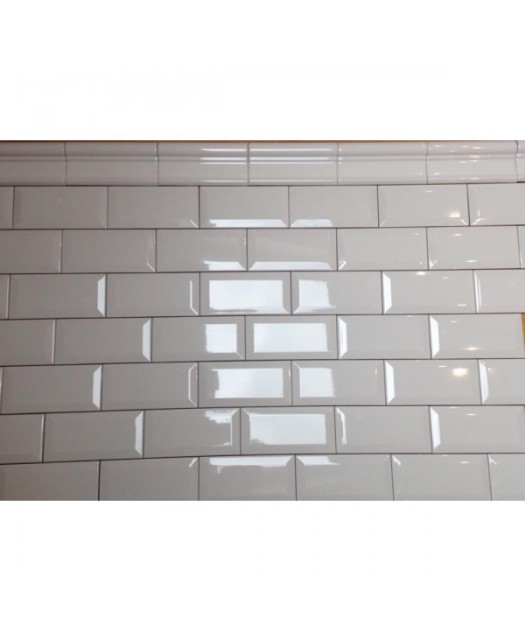 Бордюр Moldura Antigua Blanco Brillo (Dar Ceramics) Испания 5x15